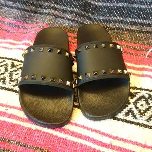 Valentino Rockstud Rubber Slides